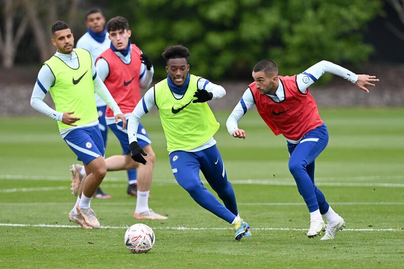 COBHAM, ENGLAND - MAY 14:  Callum Hudson-Odoi and Hakim Ziyech of Chelsea during a training session at Chelsea Training Ground on May 14, 2021 in Cobham, England. (Photo by Darren Walsh/Chelsea FC via Getty Images)