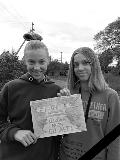 Twin sisters Yulia and Anna Aksenchenko, 14, were killed in the Russian attack on Kramatorsk in eastern Ukraine. Photo: Department of Education of the Kramatorsk City Council