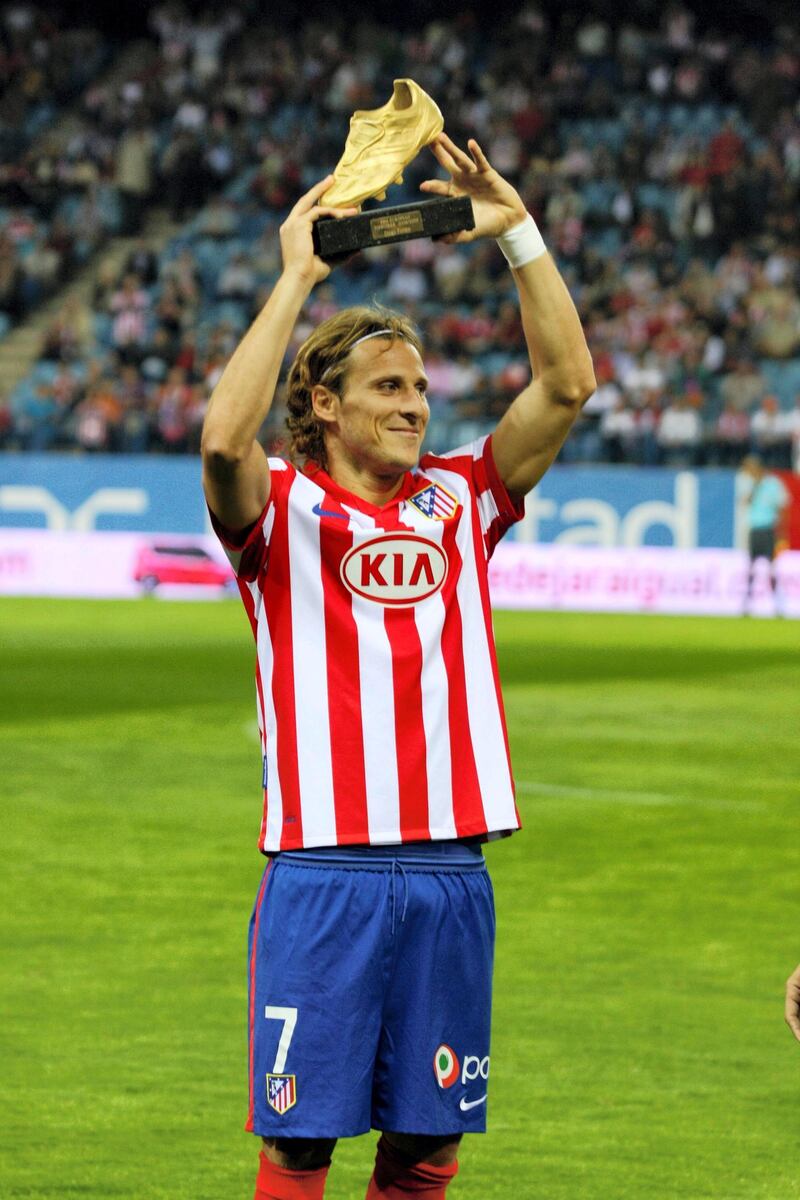DE5X1C Diego Forlan, football player of the Atletico de Madrid, offers to his interest the European Golden Boot obtained in the season