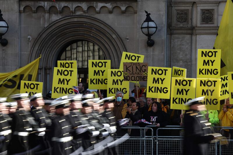 Anti-unionist protesters demonstrate outside the Houses of Parliament. AFP