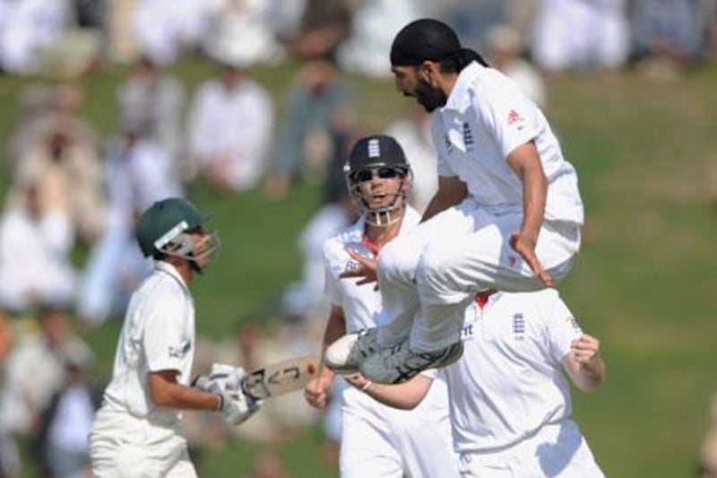 Monty Panesar was nervous on day one but has since settled into a groove in the Abu Dhabi Test.