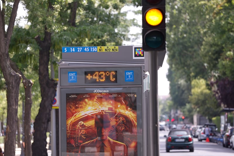 A digital thermometer in Madrid