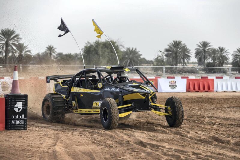 SHARJAH, UNITED ARAB EMIRATES. 14 DECEMBER 2017. Practise rounds for the 1000Hp plus dune buggies ahead of the first Redbull Torque event to be held in Sharjah this weekend. (Photo: Antonie Robertson/The National) Journalist: Adam Worman. Section: Motoring.