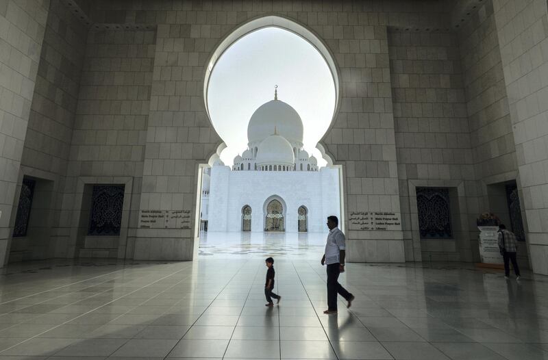 Abu Dhabi, United Arab Emirates, May 6, 2019.    First day of Ramadan at the Sheikh Zayed Grand Mosque. 
Victor Besa/The National
Section:  NA
Reporter: