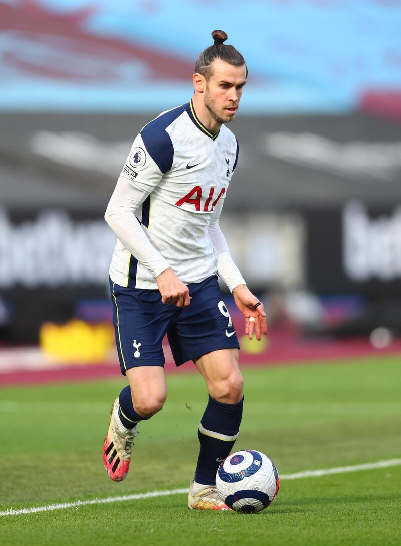 SUBS: Gareth Bale - (On for Lamela 46') 8: After his improved showing in the Europa League on Thursday, he did his best to snap Spurs out of their slumber this time. Crossed for Moura’s goal. Saw a magnificent effort crash against the bar. Reuters