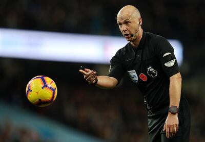 epa07159597 Referee Anthony Taylor during the English Premier League soccer match between Manchester City and Manchester United in Manchester, Britain, 11 November 2018.  EPA/NIGEL RODDIS EDITORIAL USE ONLY. No use with unauthorized audio, video, data, fixture lists, club/league logos or 'live' services. Online in-match use limited to 120 images, no video emulation. No use in betting, games or single club/league/player publications.