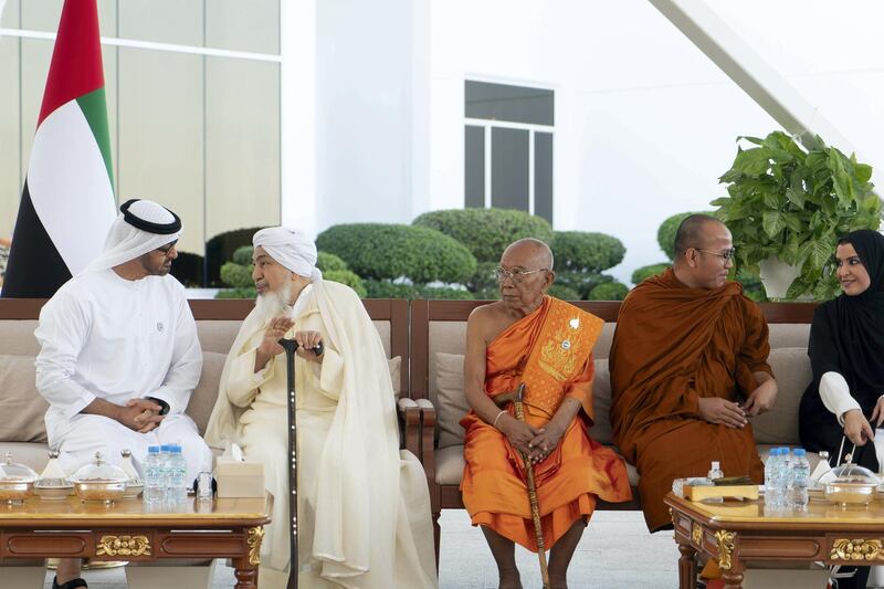 ABU DHABI, UNITED ARAB EMIRATES - November 19, 2018: HH Sheikh Mohamed bin Zayed Al Nahyan, Crown Prince of Abu Dhabi and Deputy Supreme Commander of the UAE Armed Forces (), hosts a Sea Palace barza. 


( Rashed Al Mansoori / Ministry of Presidential Affairs )
---