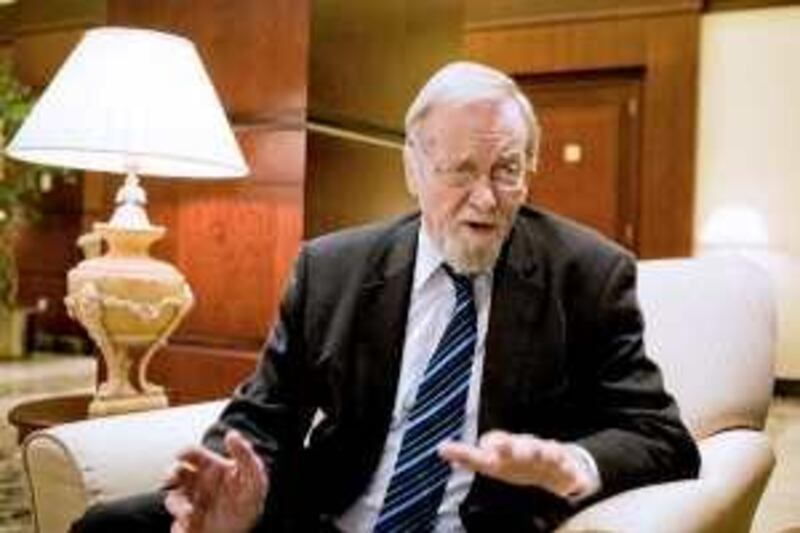 Abu Dhabi - February 10, 2010:  Gareth Evans, co-chair of the International Commission on Nuclear non-Proliferation and Disarmament (ICNND). Lauren Lancaster /The National *** Local Caption ***  ll100210-GarethEvans092.jpg