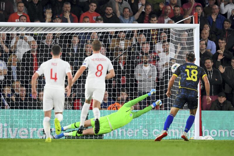 SOUTHAMPTON, ENGLAND - SEPTEMBER 10: Vedat Muriqi of Kosovo scores his sides third goal from the penalty spot during the UEFA Euro 2020 qualifier match between England and Kosovo at St. Mary's Stadium on September 10, 2019 in Southampton, England. (Photo by Clive Mason/Getty Images)