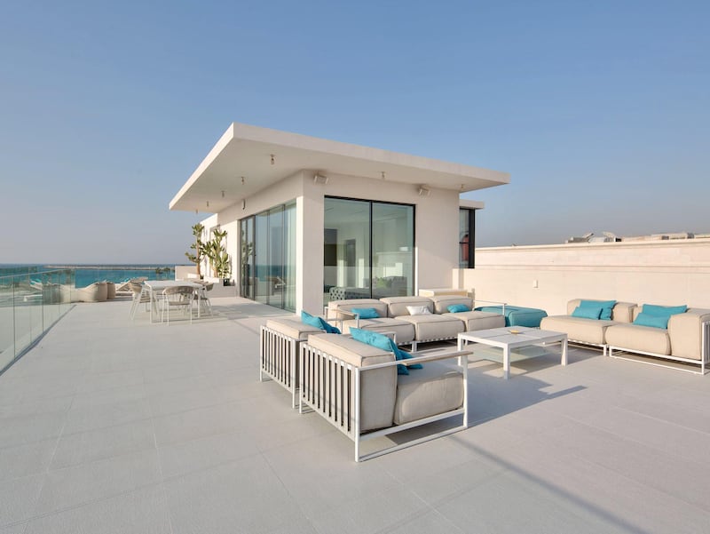 Pearl Jumeira villa.Courtesy Luxhabitat Sotheby's International Realty
