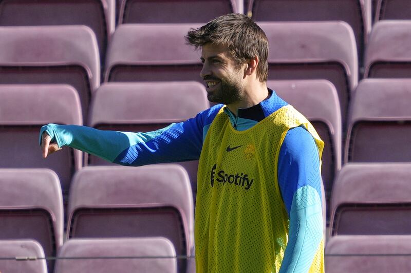 FC Barcelona's defender Gerard Pique attends a training session at the Spotify Camp Nou stadium in Barcelona, Spain, 04 November 2022, ahead of LaLiga match between FC Barcelona and UD Almeria on 05 November.  The named match will be the last one of Pique as a professional player, as he announced on 03 November he is to retire.   EPA / ALEJANDRO GARCIA