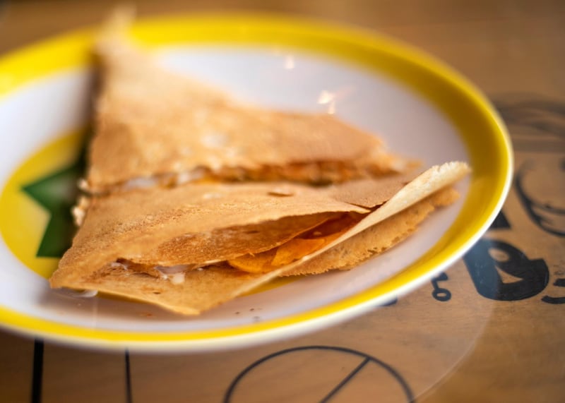 DUBAI, UNITED ARAB EMIRATES. 26 JANUARY 2021. 
Chips Oman rugag goes for 15aed at Hum Yum.
(Photo: Reem Mohammed/The National)

Reporter:
Section: