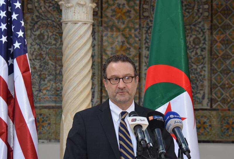A handout picture released by the US embassy in Algeria on January 7, 2021 shows David Schenker, Assistant Secretary of State for Near Eastern Affairs, speaking during a press briefing in Algiers. - The US envoy visited Algeria as part of a regional tour to discuss issues including the Libya conflict and disputed Western Sahara, officials said. (Photo by - / US EMBASSY IN ALGERIA / AFP) / == RESTRICTED TO EDITORIAL USE - MANDATORY CREDIT "AFP PHOTO / HO / US EMBASSY" - NO MARKETING NO ADVERTISING CAMPAIGNS - DISTRIBUTED AS A SERVICE TO CLIENTS ==