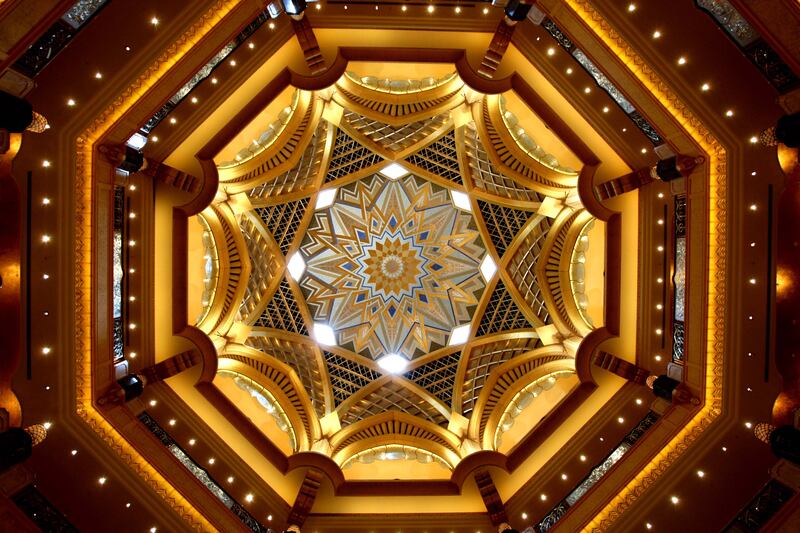 ABU DHABI.-FEB 25.The domed ceiling of the Emirates Palace Hotel.For archive.(Photo by Stephen Lock /ADMC)
 *** Local Caption *** SL-oasis-003.jpg