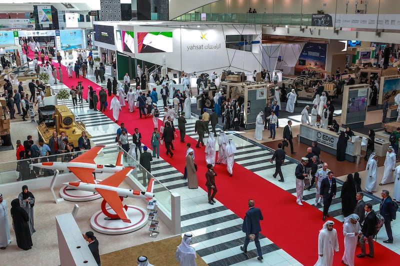 Abu Dhabi, U.A.E., February 20, 2019. INTERNATIONAL DEFENCE EXHIBITION AND CONFERENCE  2019 (IDEX) Day 4--  Visitors at the Atrium show area.
Victor Besa/The National
Section:  NA