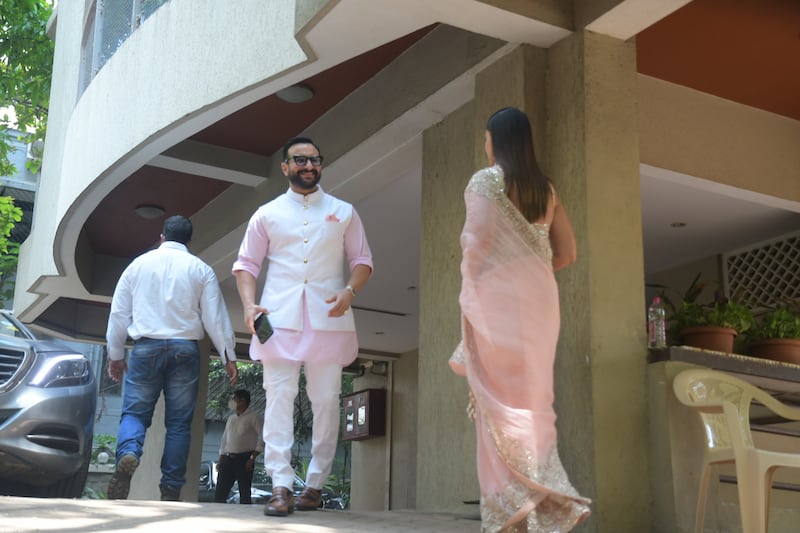 Saif Ali Khan and Kareena Kapoor Khan leave for the wedding.