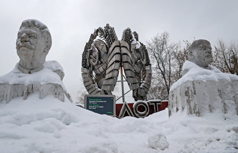 Snow covers a monument to the Soviet Union in Moscow. While winter has traditionally helped Russia repel invaders, a leading military commentator has argued that conditions in Ukraine will work against the Kremlin's troops. EPA