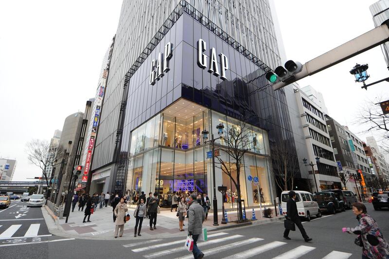 epa06571984 (FILE) - United States apparel maker GAP Inc.'s flagship store in the up-market Ginza shopping district in downtown Tokyo, Japan, 03 March, 2011 (re-issued 01 March 2018). GAP is gto publish their 4th quarter 2017 earnings report on 01 March 2018.  EPA/EVERETT KENNEDY BROWN *** Local Caption *** 02612287