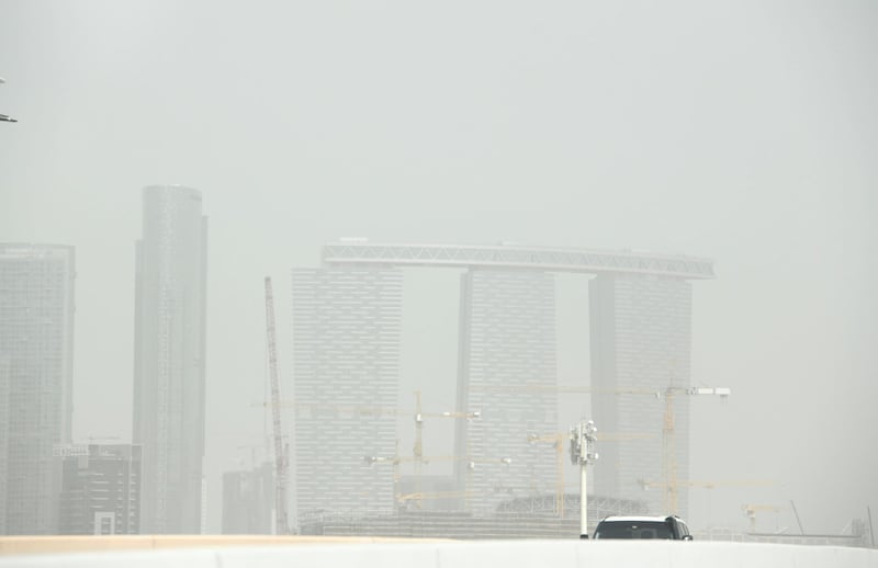 Abu Dhabi, United Arab Emirates - Dusty weather on Al Reem Island. Khushnum Bhandari for The National