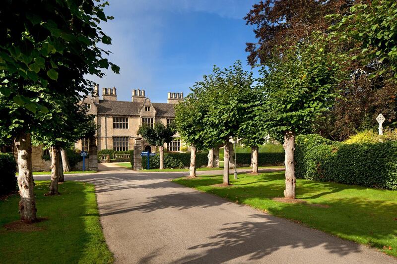 Yarnton Manor. Courtesy Knight Frank