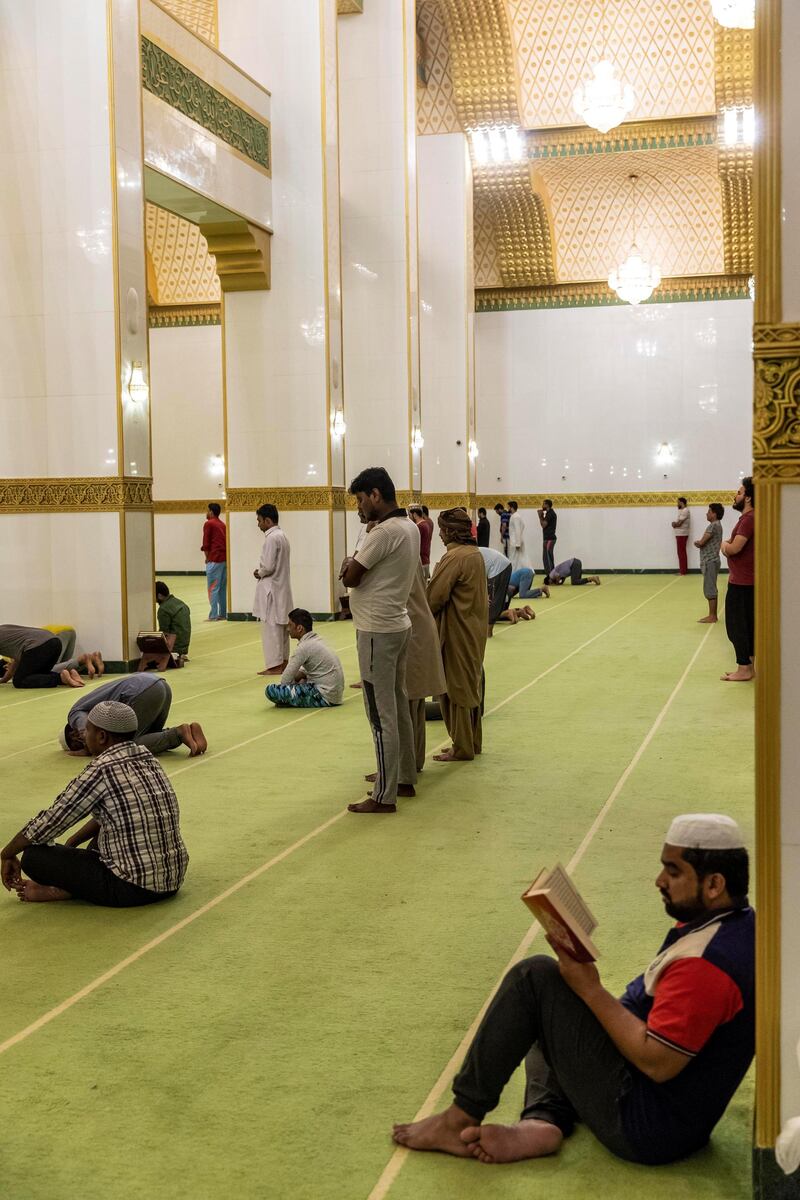 DUBAI, UNITED ARAB EMIRATES. 17 MAY 2018. The first morning prayer of Ramadan for 2018 at the Al Salam Mosque in Al Barsha 2. (Photo: Antonie Robertson/The National) Journalist: None. Section: National.