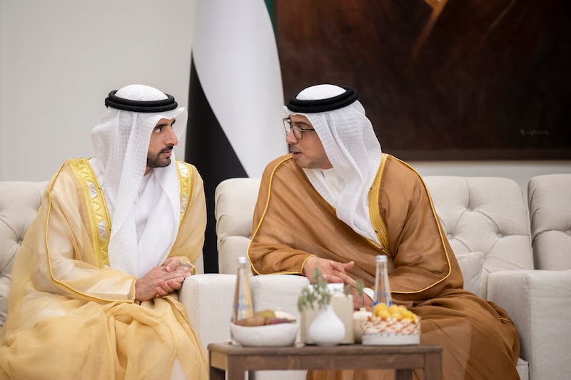 Sheikh Mansour speaks with Sheikh Hamdan bin Mohammed, Crown Prince of Dubai.