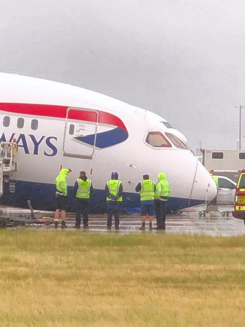 A British Airways 787 Dreamliner suffered from a nose gear collapse at Heathrow Airport. Photo: @MZulqarnainBut1/Twitter