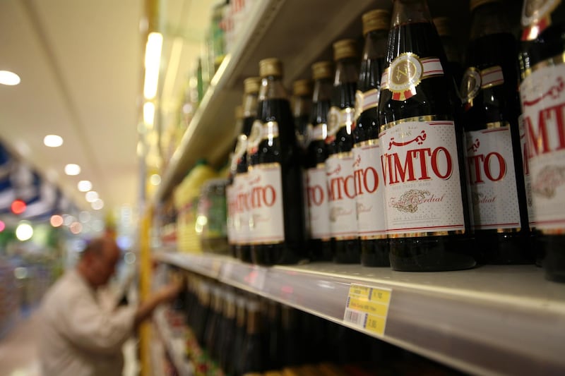 August 31, 2009 / Abu Dhabi / (Rich-Joseph Facun / The National) A photograph of Vimto shot at Lulu Hypermarket in Al Wahda Mall, Monday, August 31, 2009 in Abu Dhabi. Retailers such as Vitmo and Tang are expecting a growth in seasonal sales this year but not as large as last year.  *** Local Caption ***  rjf-0831-RAMADANfoodSALES002.jpg
