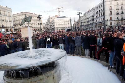 epa07415660 Ajax fans gather at Puerta del Sol square in central Madrid, Spain, 05 March 2019, prior to the UEFA Champions League round of 16 second leg soccer match between Real Madrid and Ajax Amsterdam.  EPA/Zipi