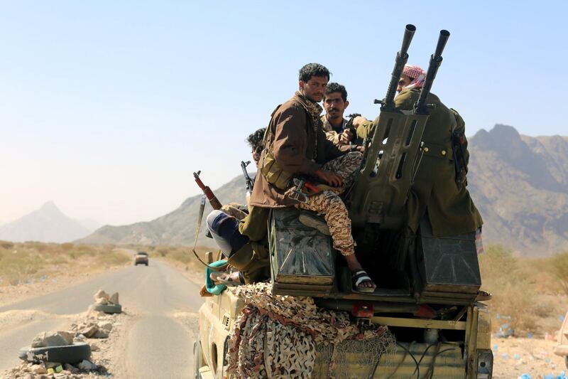 epa06394069 Pro-Yemeni government fighters patrol after driving Houthi rebels from the eastern district of Bayhan, 320km east of Sana'a, Yemen, 16 December 2017. According to reports, Yemeni government forces, backed by the Saudi-led military coalition, have advanced on-ground and imposed full control over the eastern district of Bayhan in the oil-rich province of Shabwa, following fierce fighting with the Houthi rebels.  EPA/SOLIMAN ALNOWAB