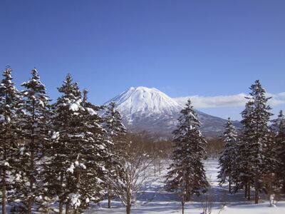 Mount Yotei seen from the Niseko Ski area in Hokkaido. Pixabay
