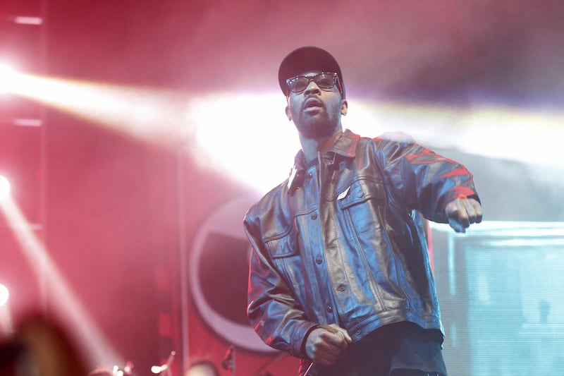 RZA of the Wu-Tang Clan performs during the Coachella Music Festival in Indio, California April 14, 2013. REUTERS/Mario Anzuoni (UNITED STATES - Tags: ENTERTAINMENT) - GM1E94F1DWW01