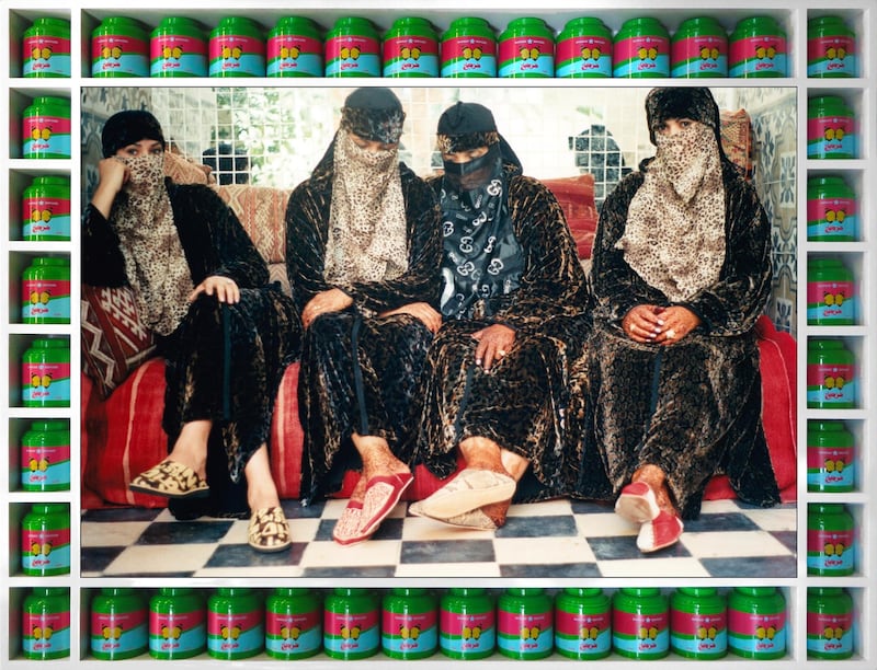 © Hassan Hajjaj, Chillin_ (2000). Courtesy Hassan Hajjaj