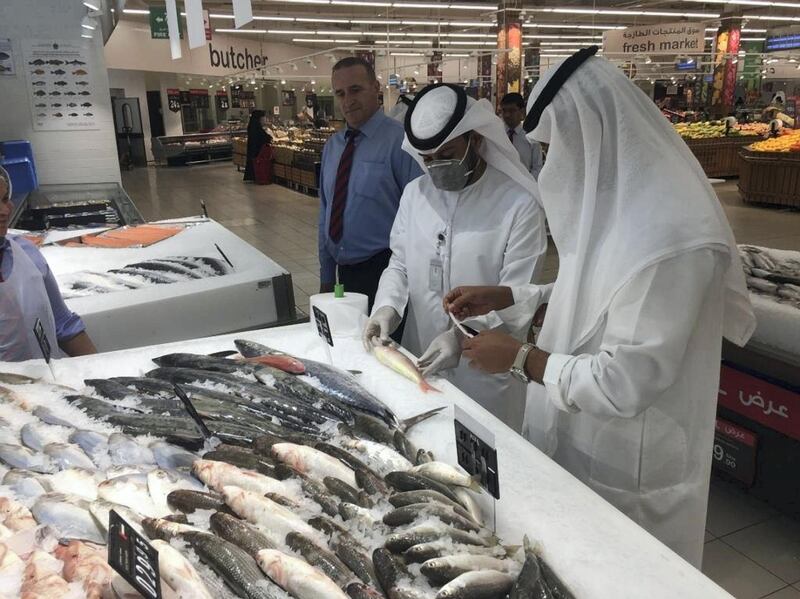 Inspectors monitor fish markets for illegally caught emperor and rabbit fish in Dubai. In RAK, fishmongers say the ban has caused prices of other stocks to rise. Courtesy Dubai Municipality