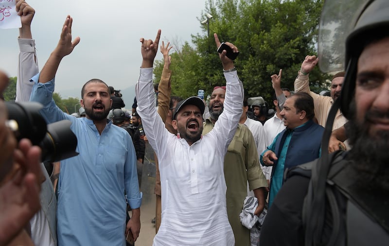 Supporters of ousted Pakistani prime minster Nawaz Sharif protest in Islamabad after a supreme court verdict that removed him from office on July 28, 2017. Aamir Qureshi / AFP