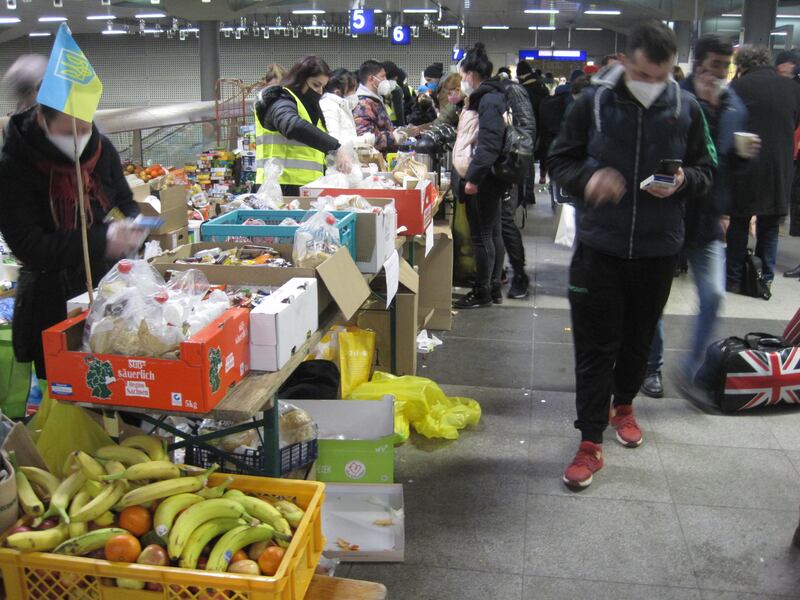 A free market offers goods, basic meals and snacks.