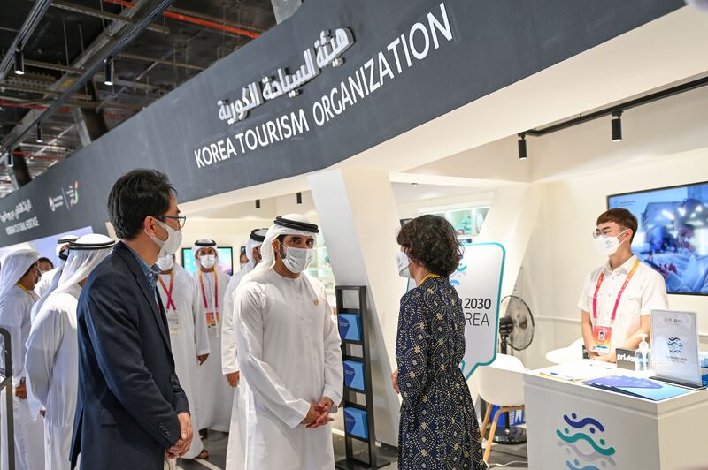 Sheikh Hamdan bin Mohammed visits the tourism stand at the pavilion of the Republic of Korea at Expo 2020. Photo: Dubai Media Office