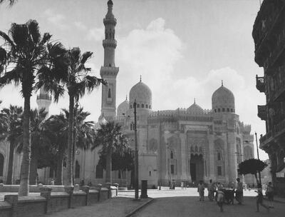 The El-Mursi Abul Abbas Mosque in the Anfoushi district of Alexandria, Egypt, 1944. The mosque was built in 1775. (Photo by G. Packham/Fox Photos/Hulton Archive/Getty Images)