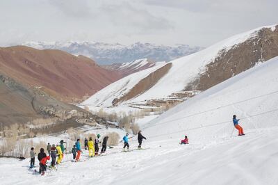 AFGHANISTAN, Bamiyan: 25 February 2021
Skiers enjoy a day in the mountains of Bamiyan Province, Afghanistan. Skiing is slowly increasing in popularity with an annual event held on the 4-5th March called the Afghan Ski Challenge. Photo by Rick Findler