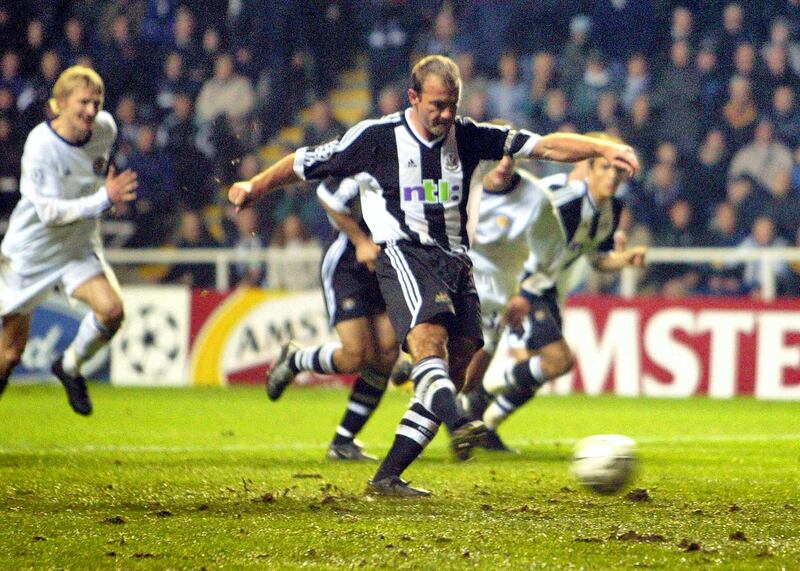 Newcastle captain Alan Shearer scores a penalty goal against Dynamo Kiev at a UEFA Champions league match at St. James's Park stadium in Newcastle, 29 October 2002.  AFP PHOTO/Odd ANDERSEN (Photo by Odd ANDERSEN / AFP)