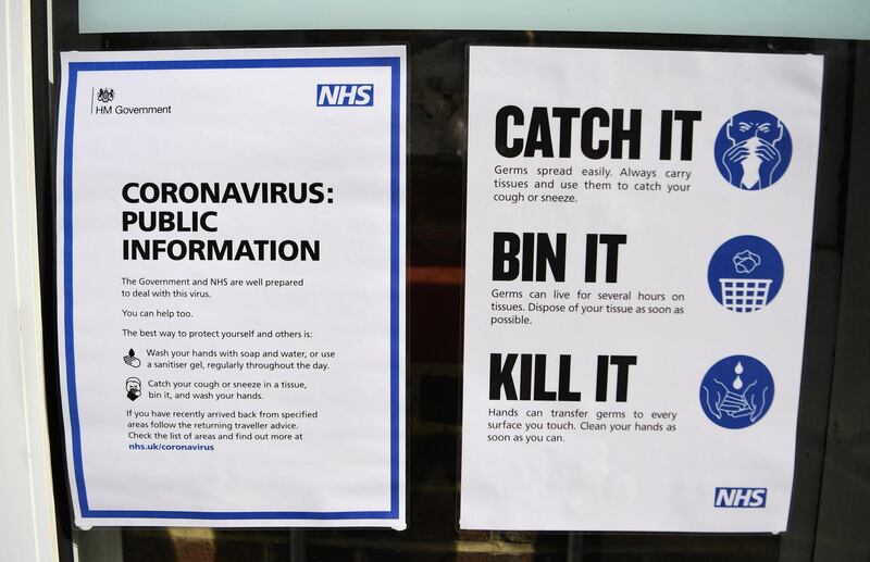 Coronavirus notices outside an NHS test center in London on 06 March 2020. Andy Rain / EPA