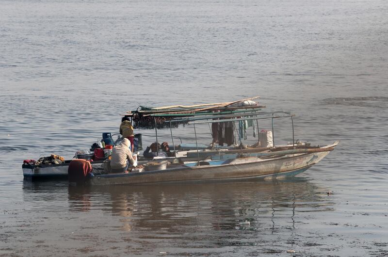 epa08041228 Fishermen sail on a boat in the Nile River in Cairo, Egypt, 03 December 2019. According to media reports, Egyptian, Ethiopian and Sudanese ministers of irrigation started a new round of talks in Cairo to discuss disputes over the Ethiopian Renaissance (Nahda) Dam under the auspices of the United States and the World Bank.  EPA/KHALED ELFIQI