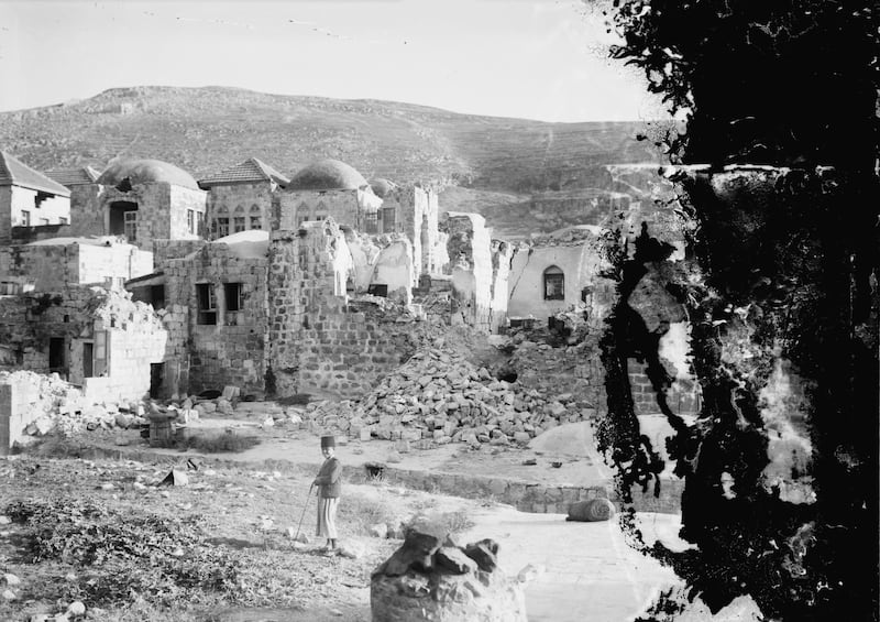 The earthquake of July 11, 1927, damaged buildings in Nablus. Photo: G. Eric and Edith Matson Photograph Collection (Library of Congress)