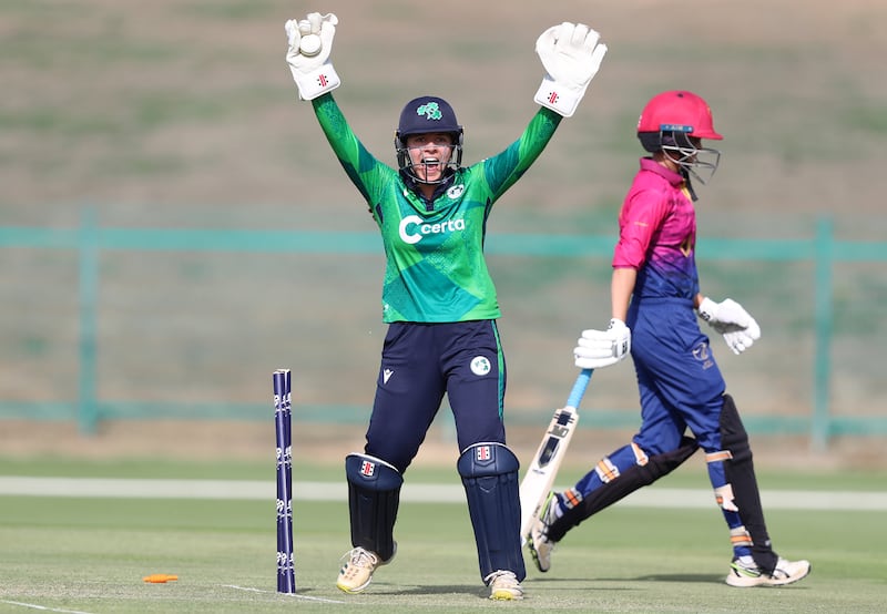 Ireland wicketkeeper Amy Hunter appeals for a wicket
