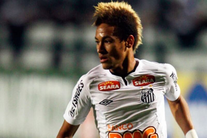 Neymar has signed a new contract with his Brazilian club, Santos, meaning a switch to Europe will have to wait.