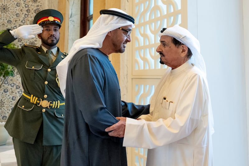 Sheikh Mohamed receives Sheikh Humaid
