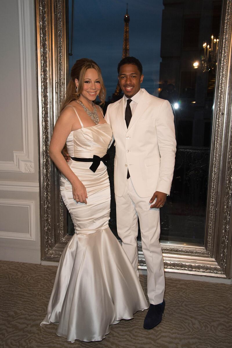 PARIS, FRANCE - APRIL 27:  Mariah Carey and her husband Nick Cannon pose during their Vows Renewal Ceremony - Photocall on April 27, 2012 in Paris, France.  (Photo by Pascal Le Segretain/Getty Images)