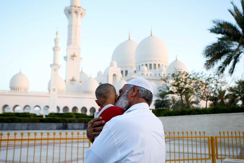 Abu Dhabi, United Arab Emirates, May 26, 2017: Moon sighting at the Grand Mosque and pre-ramadan preperation on Friday, May. 26, 2017, at Sheikh Zayed Grand Mosque in Abu Dhabi. Chris Whiteoak for The National *** Local Caption ***  CW_2605_PreRamadan_22.JPG