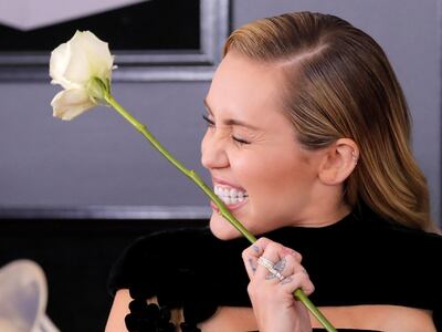 60th Annual Grammy Awards – Arrivals – New York, U.S., 28/01/2018 – Singer Miley Cyrus. REUTERS/Andrew Kelly     TPX IMAGES OF THE DAY