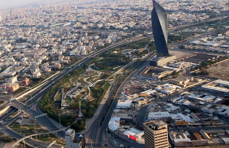 This picture taken on March 24, 2020 from al-Hamra Tower, tallest business building in Kuwait, shows a view of the empty streets in Kuwait City during a government-imposed curfew as a measure to prevent further spread of COVID-19 coronavirus disease.  / AFP / YASSER AL-ZAYYAT
